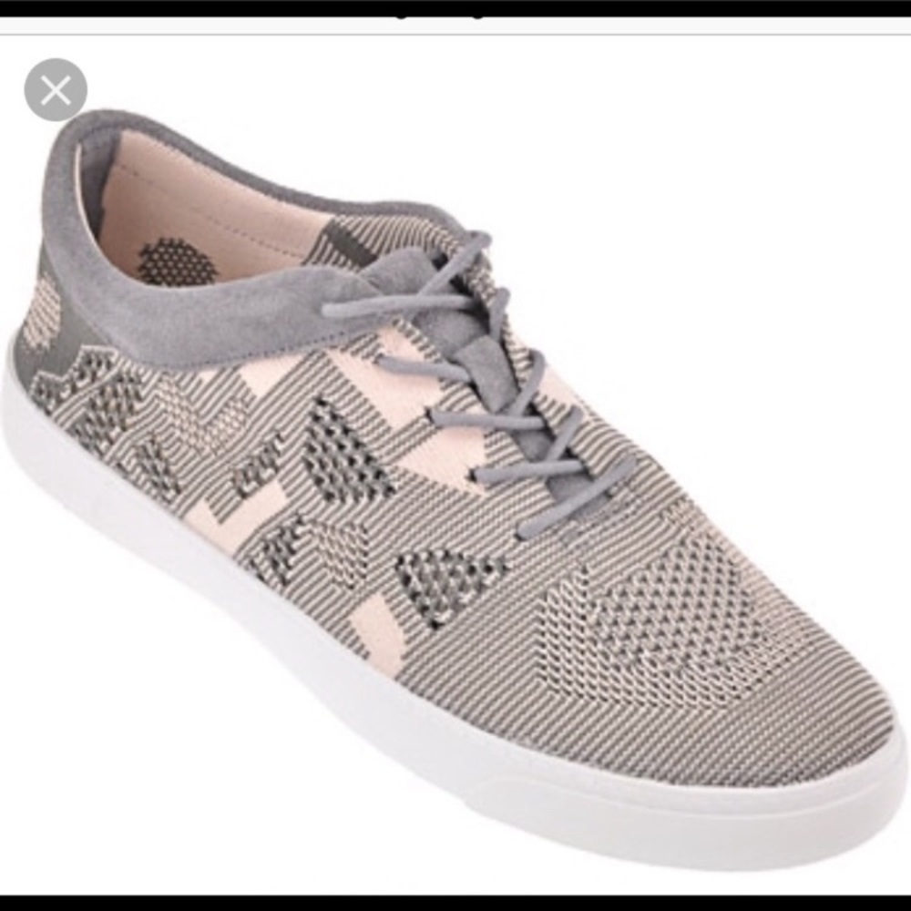 Clark’s glove glitter shoes EUC comfy!!!